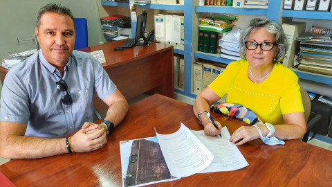 La hija de Constantino Unguetti firma una donación de obras de su padre a Castellar