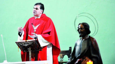 Toma de posesión del nuevo párroco de Castellar